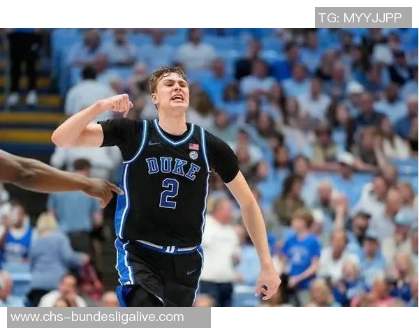 疯三16强战杜克晋级阿拉巴马三分创纪录弗拉格表现出色助力球队胜利